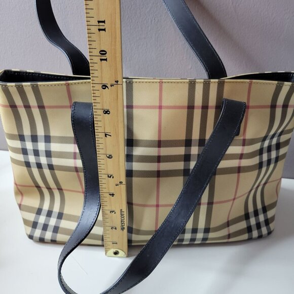 Burberry handbag shoulder bag - Great condition - Picture 16 of 16